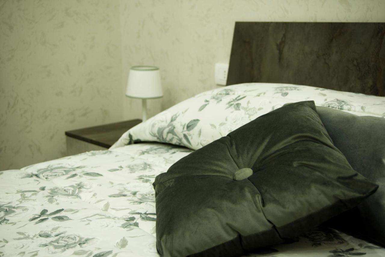 Mincasa Nel Cuore Di Napoli Ngoại thất bức ảnh